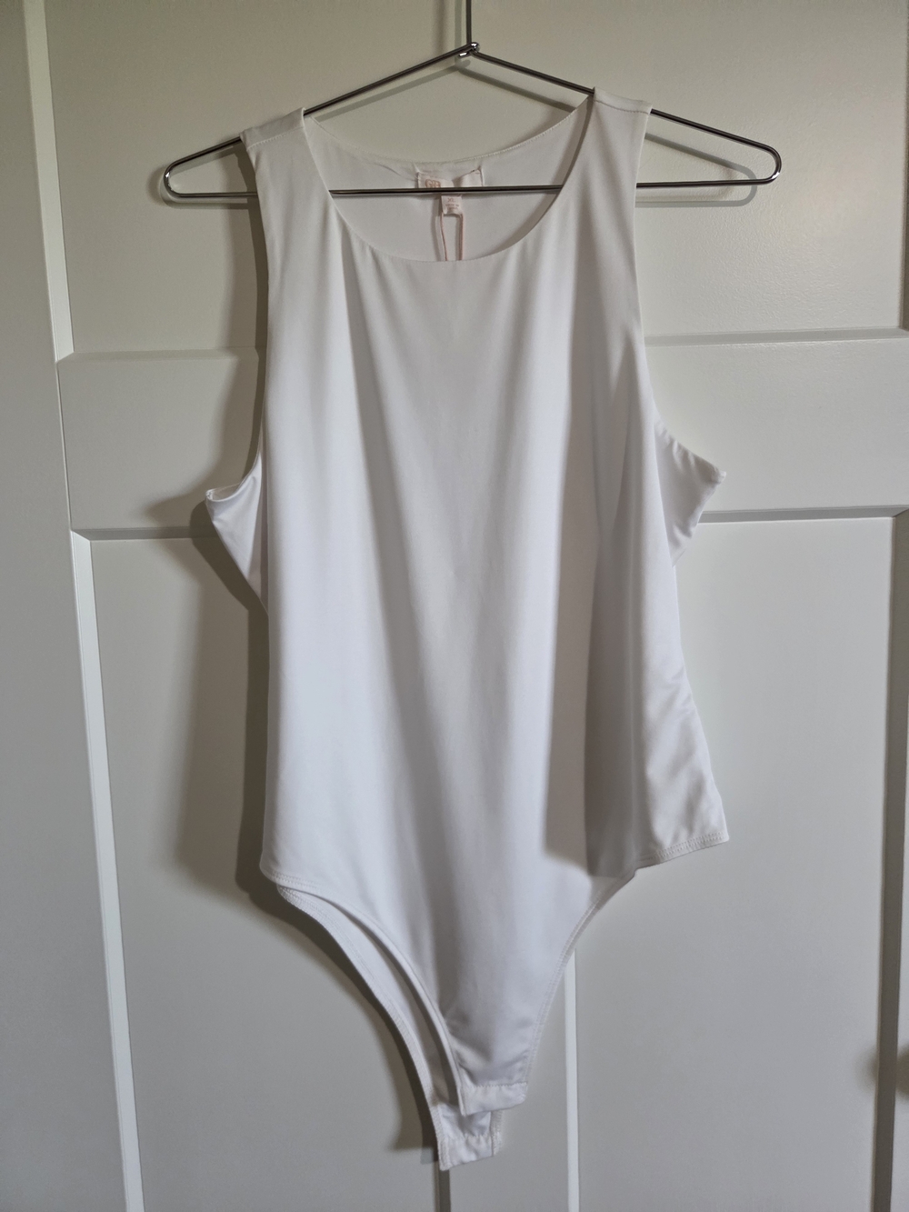 Gianni Bini White Sleeveless Scoop-Neck Bodysuit